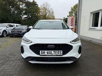 Gebraucht Ford Focus Active X 125 PS (91 kW) 2022 Weiß Kombi