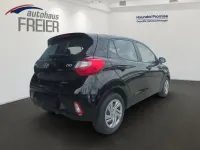 Neu Hyundai i10 Select 63 PS (46 kW) 2025 Phantom black / met Kleinwagen