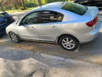 Używany Mazda 3 101 KM (74 kW) 2004 Srebrny Sedan/Limuzyna