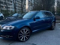 Gebraucht Audi A3 Sportback Comfort 170 PS (125 kW) 2011 Blau Kleinwagen