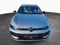Gebraucht VW Passat IQ Drive 150 PS (110 kW) 2024 Rot Kombi