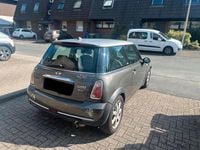 Usata Mini Cooper 90 CV (66 kW) 2006 Marrone Utilitaria