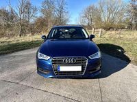Gebraucht Audi A3 Ambiente 125 PS (91 kW) 2015 Blau Kleinwagen