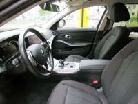 gebraucht BMW 320 D Touring Autom Advantage Navi/LED/ACC/RFK/SH