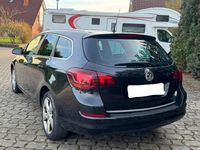Gebraucht Opel Astra 2012 Schwarz Kombi
