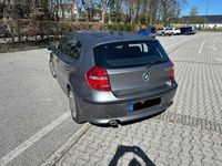 Gebraucht BMW 118 143 PS (105 kW) 2009 Silber Kleinwagen