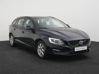 Używany Volvo V60 Kinetic 150 KM (110 kW) 2016 Niebieski Kombi