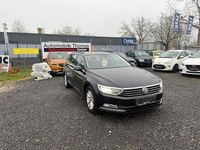 Gebraucht VW Passat Comfortline 120 PS (88 kW) 2017 Deep black perleffekt Kombi