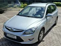 Gebraucht Hyundai i30 90 PS (66 kW) 2010 Silber Kombi