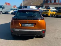 Gebraucht Peugeot 2008 Active 131 PS (96 kW) 2021 Orange SUV