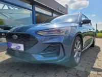 Gebraucht Ford Focus ST-Line 155 PS (114 kW) 2024 Chromablau metallic (metallic) Kombi