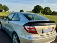 Gebraucht Mercedes C200 122 PS (89 kW) 2006 Silber Coupé