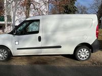 Gebraucht Opel Combo Selection 105 PS (77 kW) 2016 Weiß Kombi