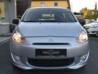 Gebraucht Mitsubishi Space Star Diamant Edition 71 PS (52 kW) 2016 Silber Kleinwagen