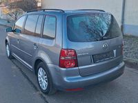 Gebraucht VW Touran 116 PS (85 kW) 2007 Grau Van / Kleinbus