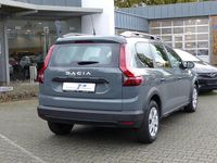Używany Dacia Jogger 110 KM (80 kW) 2024 Szary Minivan