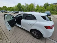 Gebraucht Renault Mégane IV LIMITED 140 PS (102 kW) 2019 Weiß Limousine