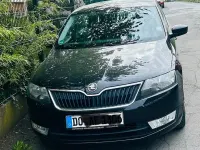 Gebraucht Skoda Rapid Ambition 86 PS (63 kW) 2013 Schwarz Kleinwagen