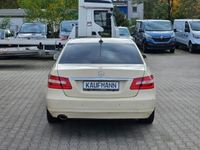 Gebraucht Mercedes E200 163 PS (119 kW) 2011 Beige Limousine