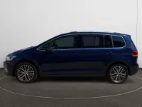 Gebraucht VW Touran Highline 150 PS (110 kW) 2023 Atlantik blue metallic Van / Kleinbus