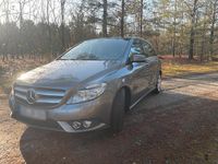 Gebraucht Mercedes B200 136 PS (100 kW) 2012 Grau Van / Kleinbus
