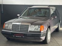 Second-hand Mercedes E250 90 CP (66 kW) 1991 Mov Break