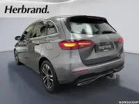 Gebraucht Mercedes B200 Progressive 163 PS (119 kW) 2025 Grau Kleinwagen