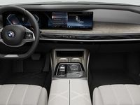 Gebraucht BMW 740 Executive 299 PS (219 kW) 2025 Schwarz Limousine