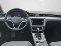 Gebraucht VW Passat Conceptline 150 PS (110 kW) 2023 Scale silver metallic (metallic) Kombi