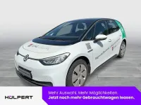 Gebraucht VW ID.3 Pro Performance 150 kW (204 PS) 2023 Gletscherweiß metallic Kleinwagen