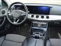 Gebraucht Mercedes E220 Avantgarde 194 PS (142 kW) 2018 Diamantsilber Limousine