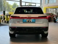 Gebraucht Audi Q8 e-tron S-Line 300 kW (408 PS) 2024 Weiß SUV