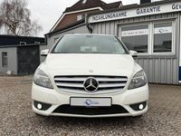 Gebraucht Mercedes B180 109 PS (80 kW) 2013 Weiß Van / Kleinbus