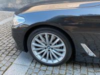 Gebraucht BMW 540 Sport Line 340 PS (250 kW) 2017 Grau Limousine