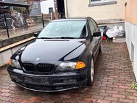 Gebraucht BMW 320 136 PS (100 kW) 2000 Schwarz Limousine