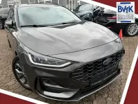 Używany Ford Focus ST-Line 125 KM (91 kW) 2024 Szary Sedan/Limuzyna