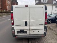 Gebraucht Renault Trafic 90 PS (66 kW) 2010 Weiß Van / Kleinbus