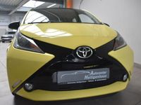 Gebraucht Toyota Aygo X-cite 69 PS (50 kW) 2016 Gelb Kleinwagen