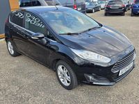 Gebraucht Ford Fiesta Titanium 125 PS (91 kW) 2017 Iridiumschwarz metallic Limousine