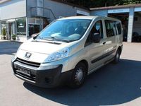 Gebraucht Peugeot TePee 90 PS (66 kW) 2010 Gold Van / Kleinbus