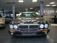 Gebraucht Jaguar XJ8 284 PS (208 kW) 1997 Violett Limousine