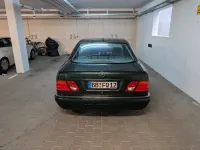 Gebraucht Mercedes E240 170 PS (125 kW) 1998 Grün Limousine
