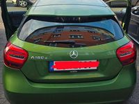 Gebraucht Mercedes A180 109 PS (80 kW) 2016 Grün Limousine