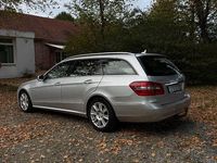 Gebraucht Mercedes E250 Avantgarde 204 PS (150 kW) 2011 Silber Kombi
