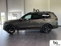 Gebraucht BMW X7 M Sport 352 PS (258 kW) 2025 Manhatten met. SUV