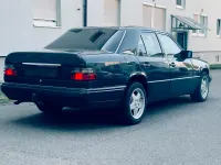 Gebraucht Mercedes 230 Sportline 132 PS (97 kW) 1990 Blau Limousine