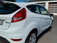 Gebraucht Ford Fiesta Champions Edition 82 PS (60 kW) 2012 Weiß Kleinwagen