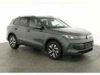 Neu VW Tiguan Life 150 PS (110 kW) 2025 Grün SUV
