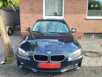 Gebraucht BMW 320 163 PS (119 kW) 2013 Blau Kombi