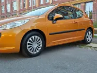 Gebraucht Peugeot 207 Tendance 95 PS (69 kW) 2008 Orange Limousine